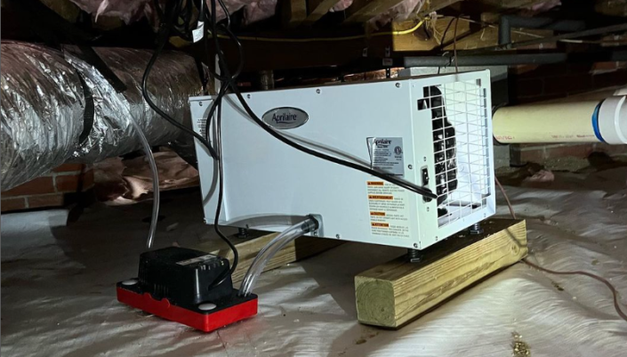 Dehumidifier in Crawl Space